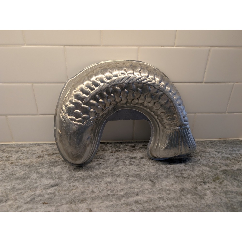 Vintage MIRRO FISH Mold Jello Jelly Cake Wall Art 725M - Picture 2 of 8